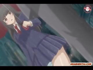 Japoniškas anime damsel gauna sunkimas jos papai ir pirštas